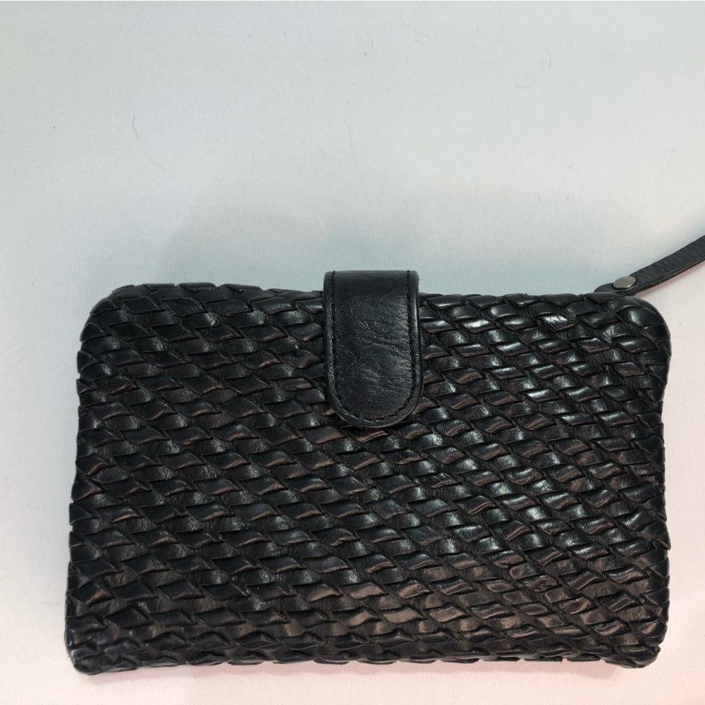 Vilenca Holland Wallet/Wristlet woven black leather
